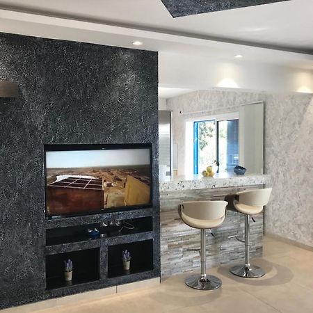 2 Bedroom Apartment-Mediterranean Type Paphos Bagian luar foto