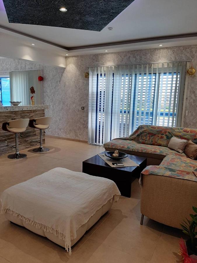 2 Bedroom Apartment-Mediterranean Type Paphos Bagian luar foto